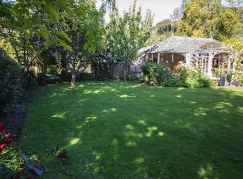 Апартаменты The Summerhouse, Ideal Akaroa Location. Экстерьер фото